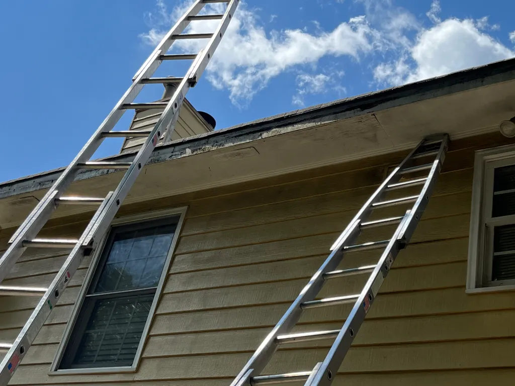 Hart Family Home Services - rotten soffit identified